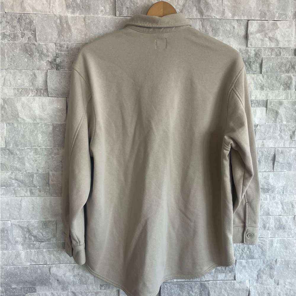 GAP Button down oversized sweatshirt. Size Medium - image 2